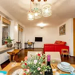 Stunning Apartment. Garage. Security. Mokotow Area Varšava