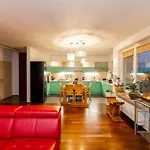 Stunning Apartment. Garage. Security. Mokotow Area Apartmán Varšava