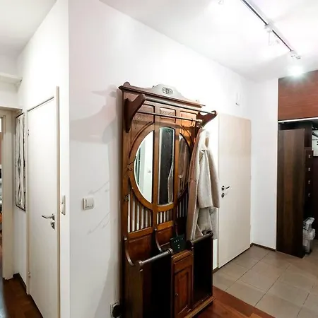 Stunning Apartment. Garage. Security. Mokotow Area Apartment *