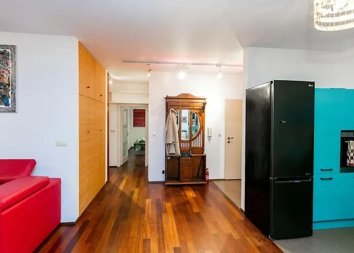 Stunning Apartment. Garage. Security. Mokotow Area *