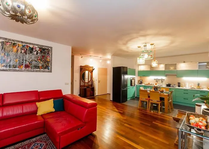 Stunning Apartment. Garage. Security. Mokotow Area * Warsaw