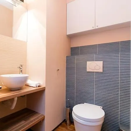Apartament Stunning Apartment. Garage. Security. Mokotow Area