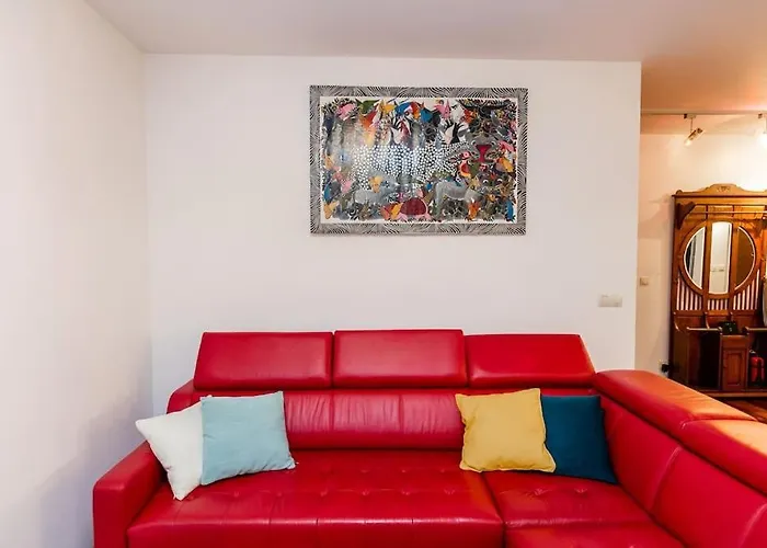 Stunning Apartment. Garage. Security. Mokotow Area Apartman