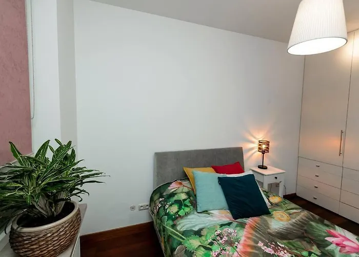 Stunning Apartment. Garage. Security. Mokotow Area Apartman