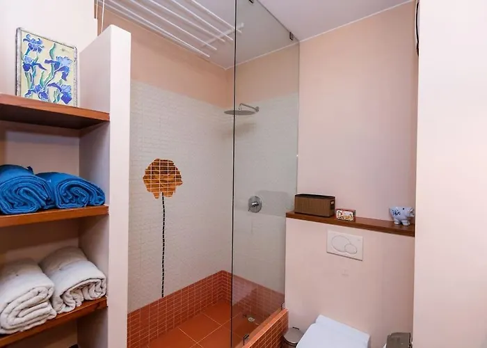 Stunning Apartment. Garage. Security. Mokotow Area Apartman