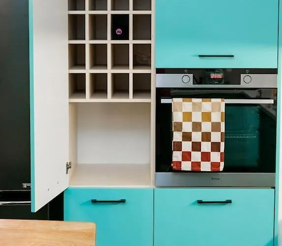 Stunning Apartment. Garage. Security. Mokotow Area Apartman