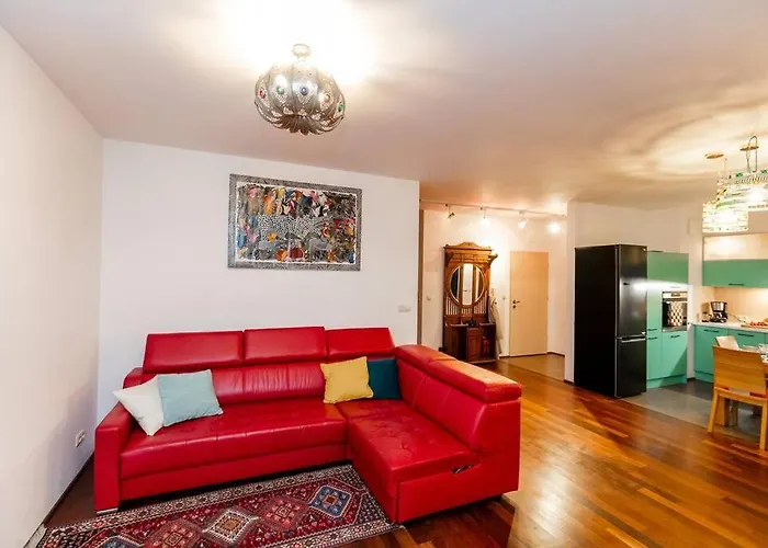 Stunning Apartment. Garage. Security. Mokotow Area Apartman *