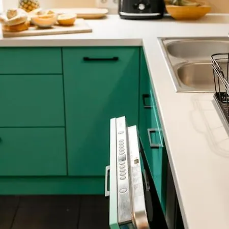 Stunning Apartment. Garage. Security. Mokotow Area Apartment *