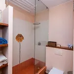 Stunning Apartment. Garage. Security. Mokotow Area Lägenhet