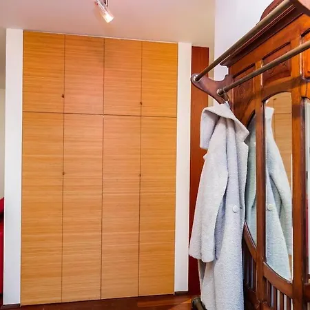 Stunning Apartment. Garage. Security. Mokotow Area アパート ワルシャワ